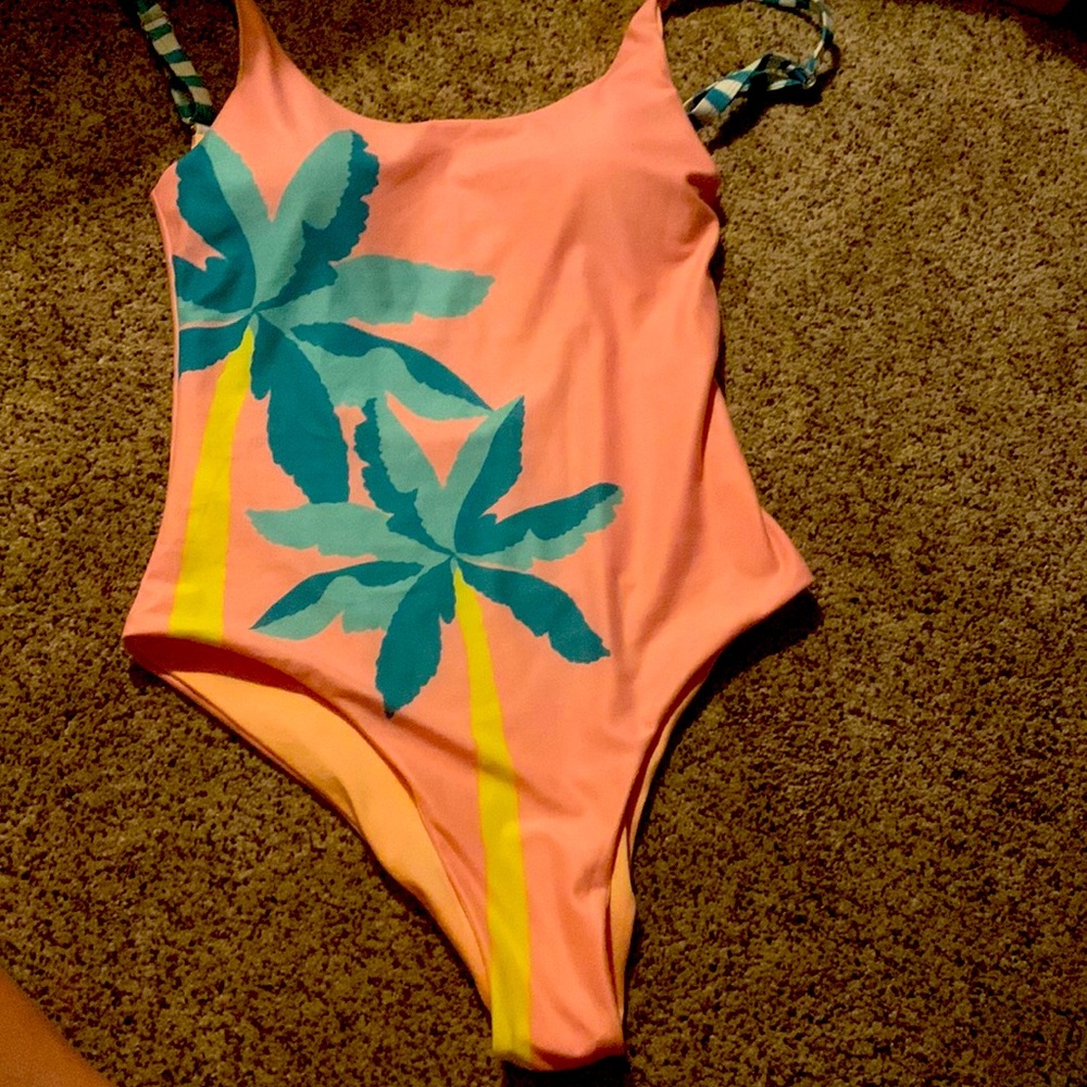 Marvans Woman Bathing Suit
